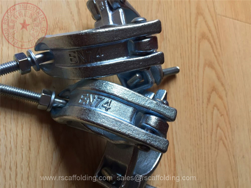 EN74 galvanized coupler 